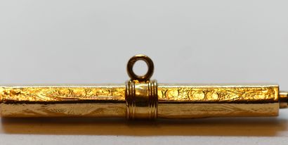 Gold jewelry set including a yellow and rose...