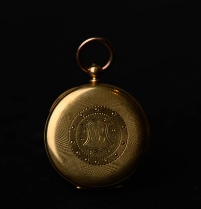 Montre de col en or jaune.
Revers niellé...