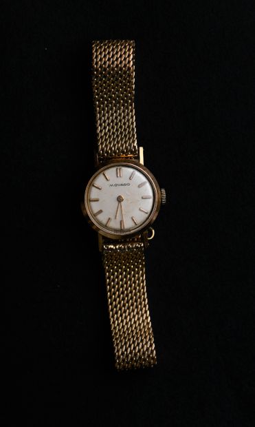 MOVADO.
Montre de poignet de dame en or jaune.
Le...