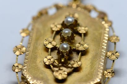 Reliquary pendant in 18K (750k) yellow gold...