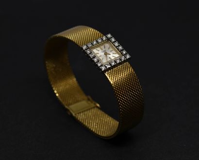 UNIVERSAL GENEVE.
Montre de poignet de dame...