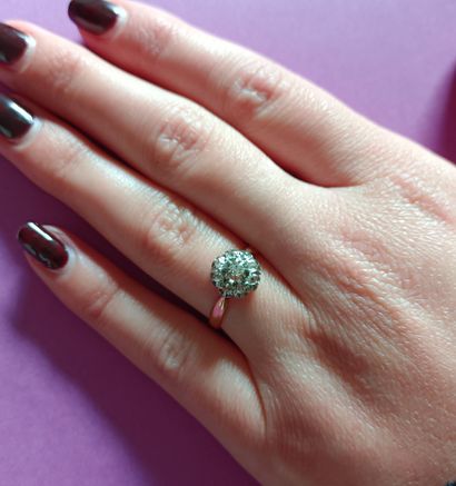 *Small gold and silver ring set with an old-cut...