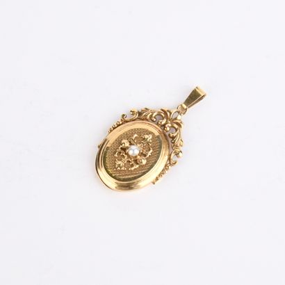 Pendentif porte-photographie en or jaune...