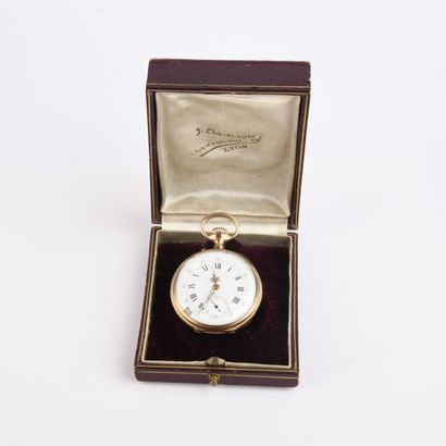 Montre à gousset en or jaune à décor de rinceaux...