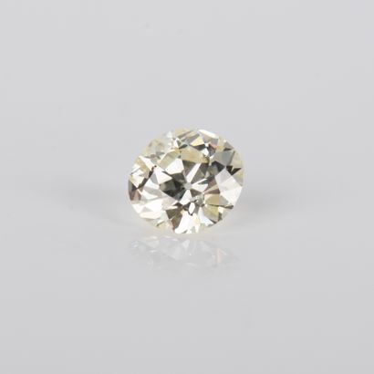 Solitaire set with a 3.99-carat cut diamond,...