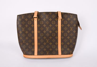 Louis VUITTON
Sac Babylone en cuir monogramm...