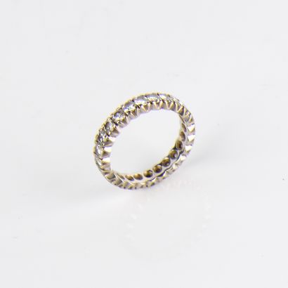 American wedding band in 18K (750 thousandths)...