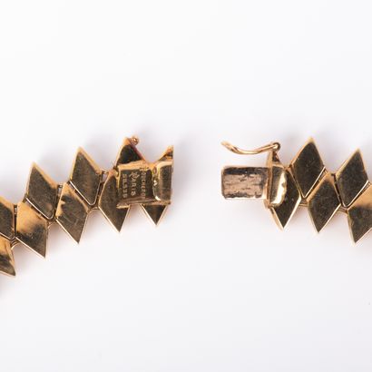 From the House of BOUCHERON
Fully articulated...