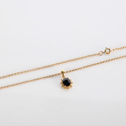 Jaseron mesh necklace set with a sapphire...