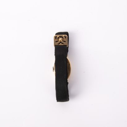 Idol oval yellow gold (750 thousandths) ladies'...