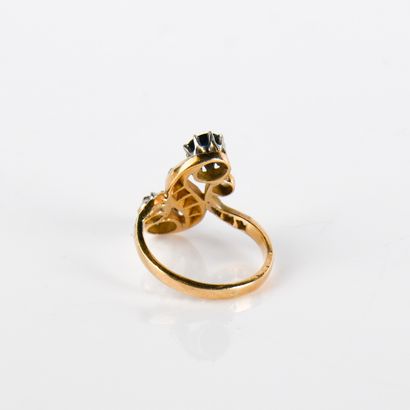 toi et moi ring in 18-carat (750 thousandths)...