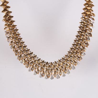 From the House of BOUCHERON
Fully articulated...