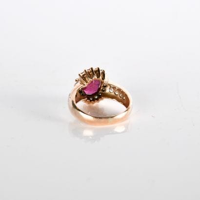 Modern ring, foreign work, centered on a...
