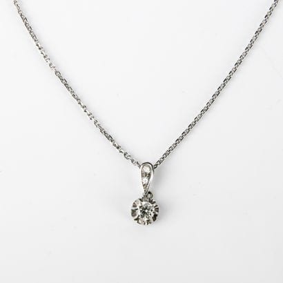 Pendant in 18-carat (750 thousandths) white...