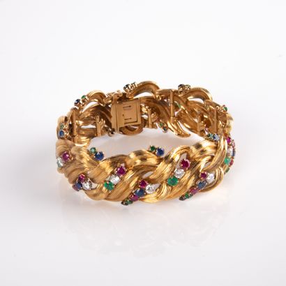 From the House of BOUCHERON
Half-set 
