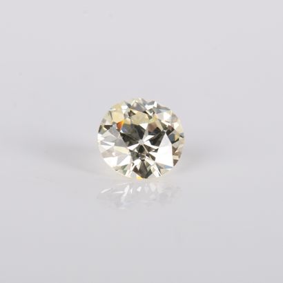 Solitaire set with a 3.99-carat cut diamond,...