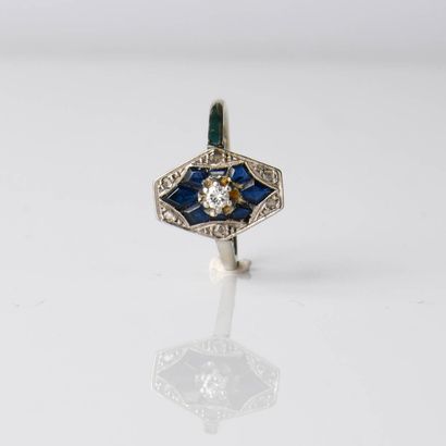 Ring in 18-carat white gold (750 thousandths)...