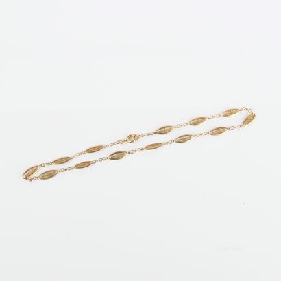 Necklace in 18 carat (750 thousandths) yellow...