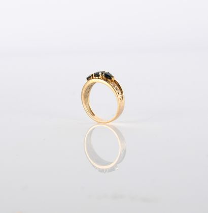 Ring in 18K gold (750 thousandths) set with...