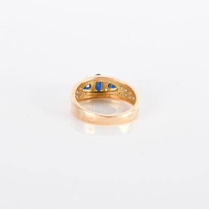 Ring in 18K gold (750 thousandths) set with...