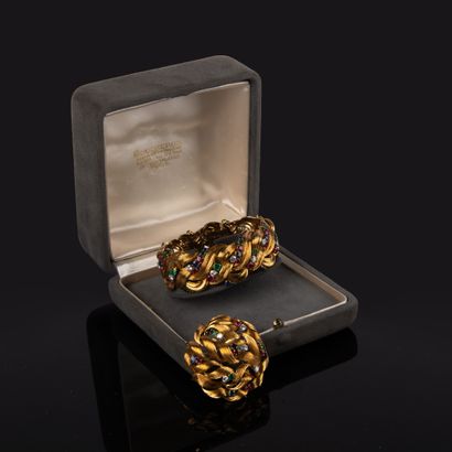 From the House of BOUCHERON
Half-set 