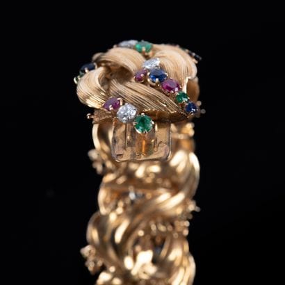 From the House of BOUCHERON
Half-set 