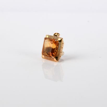 Square pendant in 14K (585 thousandths) yellow...