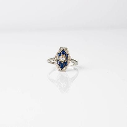 Ring in 18-carat white gold (750 thousandths)...