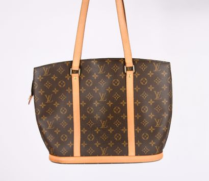 Louis VUITTON
Sac Babylone en cuir monogramm...