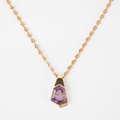 Necklace in 18K yellow gold (750 thousandths)...