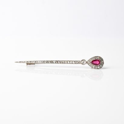 Antique barrette brooch in platinum (850...