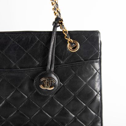 CHANEL, 
Quilted leather shoulder bag
Double...
