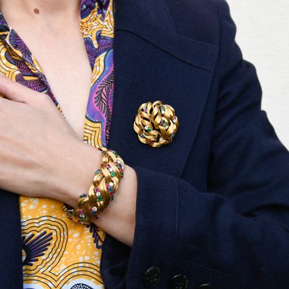 From the House of BOUCHERON
Half-set 