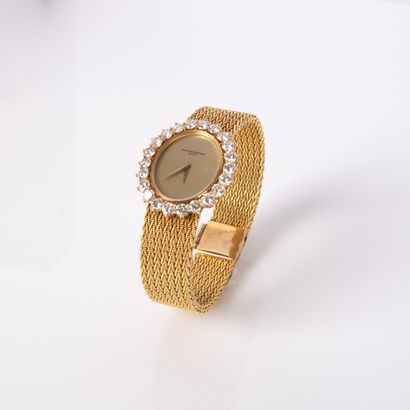 VACHERON CONSTANTIN
Oval ladies' wristwatch...