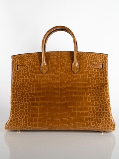 HERMES
Birkin bag 40 in fawn crocodile (Crocodylus...