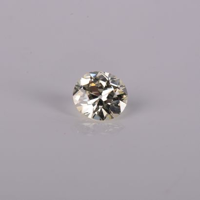 Solitaire set with a 3.99-carat cut diamond,...
