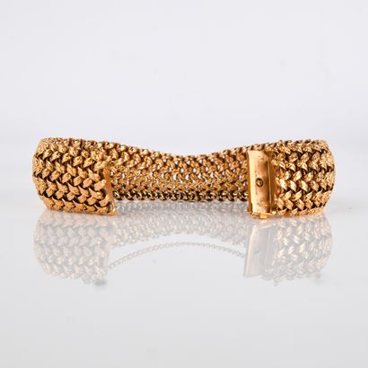 Maison GAY Frères
18K (750 thousandths) yellow...