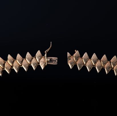 From the House of BOUCHERON
Fully articulated...