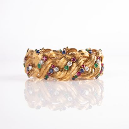From the House of BOUCHERON
Half-set 