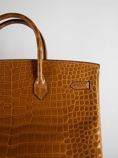 HERMES
Birkin bag 40 in fawn crocodile (Crocodylus...
