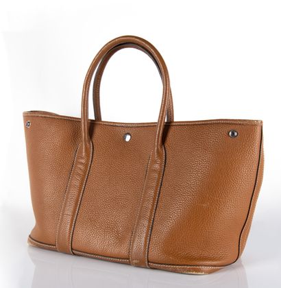 HERMES
Garden Party bag, in gold grained...