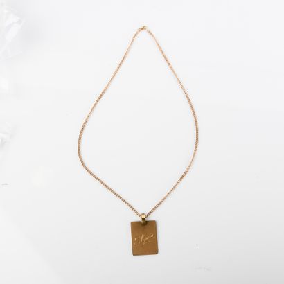 Important pendentif plaque en or jaune 18...