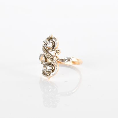 Toi et Moi antique ring set with two old-cut...