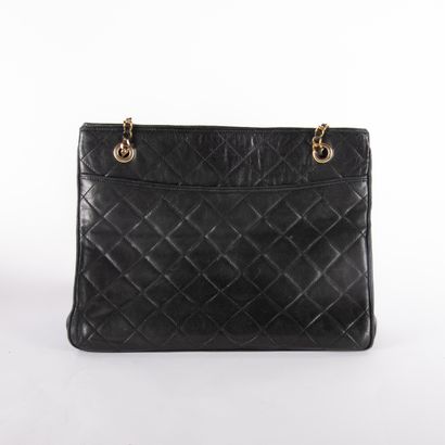 CHANEL, 
Quilted leather shoulder bag
Double...