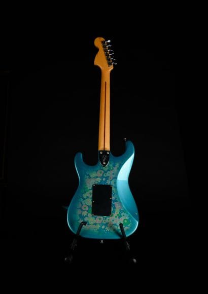 FENDER - Guitare électrique STRATOCASTER...