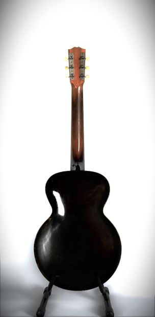 GIBSON - Guitare acoustique L -1 

Marque...
