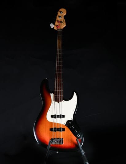 FENDER - Guitare basse électrique AMERICAN...