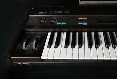 YAMAHA - Synthétiseur DX9

Marque : YAMAHA
	Modèle...