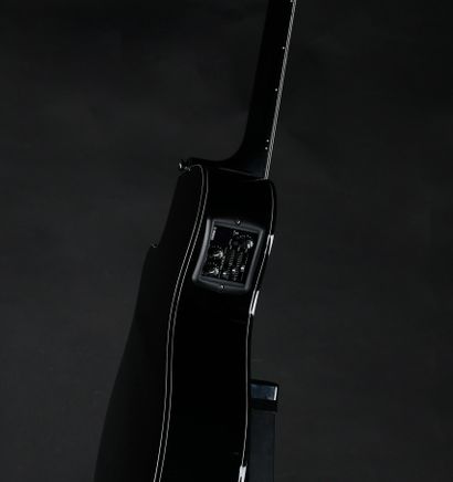 YAMAHA - Guitare classique électro-acoustique...