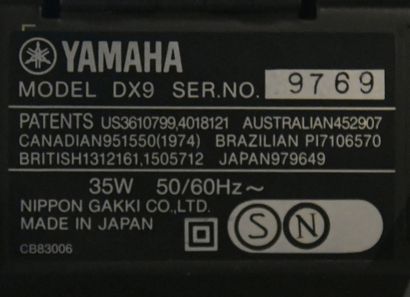 YAMAHA - Synthétiseur DX9

Marque : YAMAHA
	Modèle...